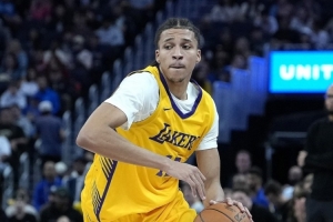 NBA直播_NBA免费直播在线直播_NBA篮球比赛直播高清无插件观看